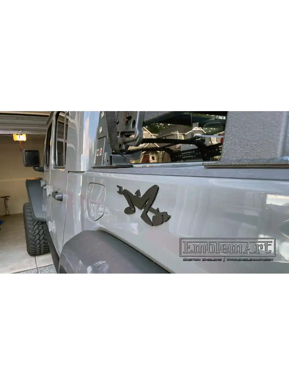 Custom Black Emblems - Rocker Down 02 Emblem