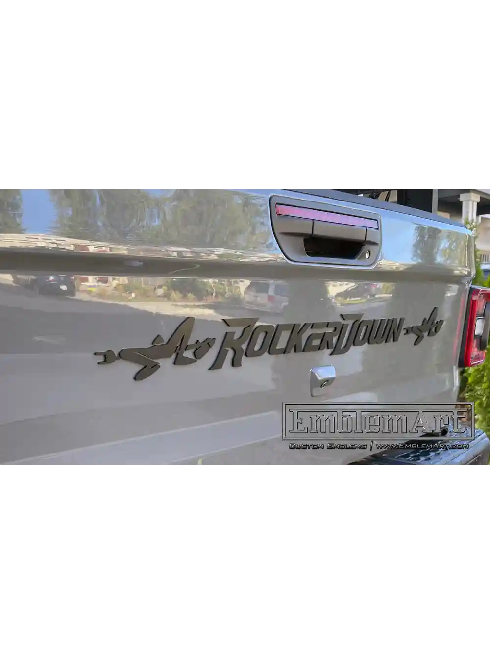 Custom Black Emblems - Rocker Down 03 Emblem