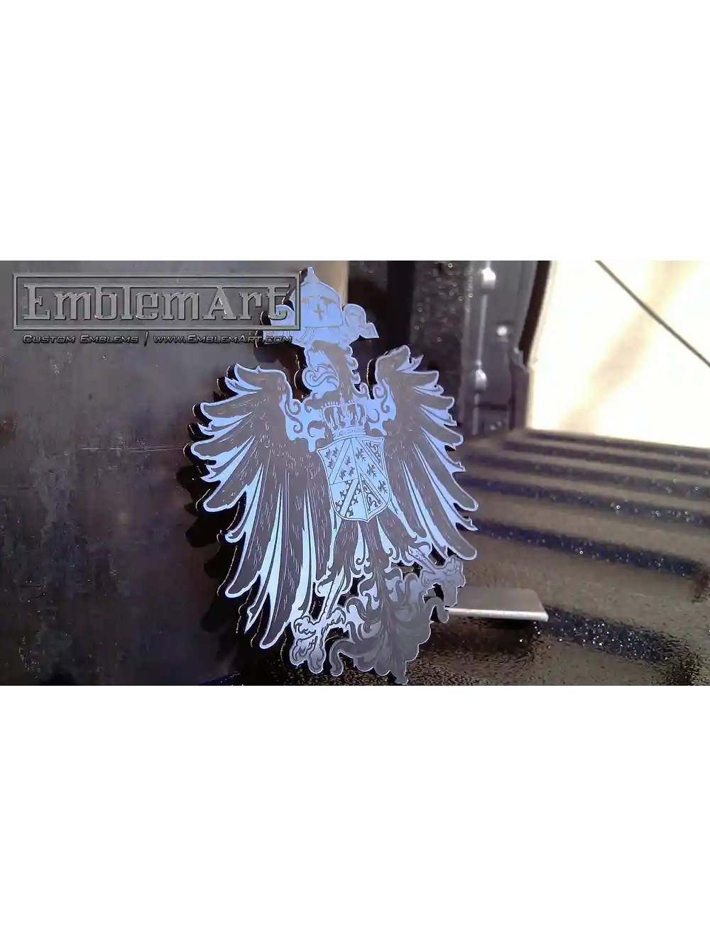 Custom Chrome Emblems - Coatofarms02 Emblem