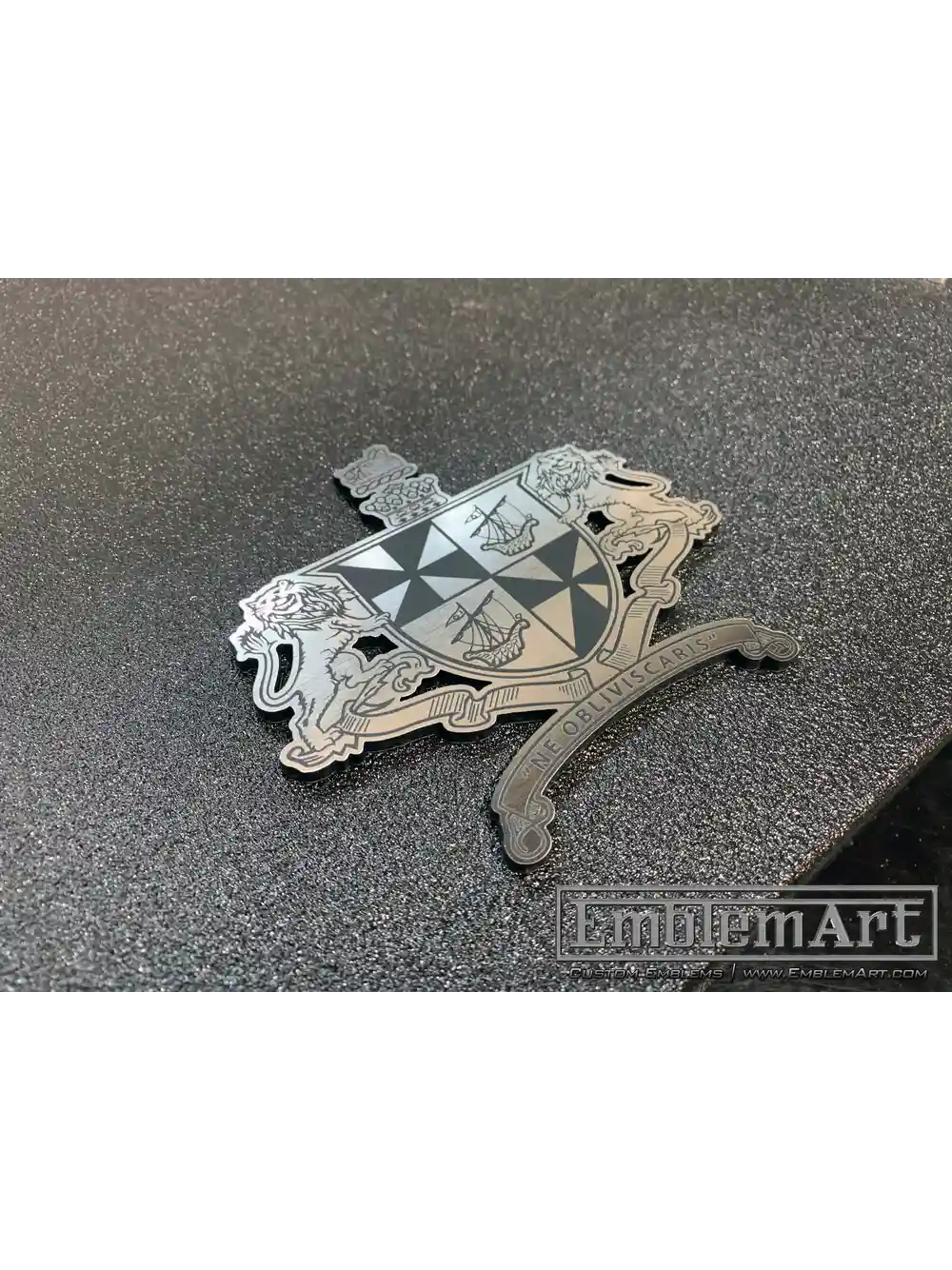 Custom Chrome Emblems - Crest Chrome 01 Emblem