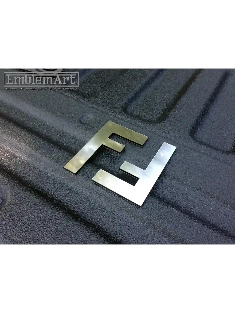 Custom Chrome Emblems - Ff02 Emblem