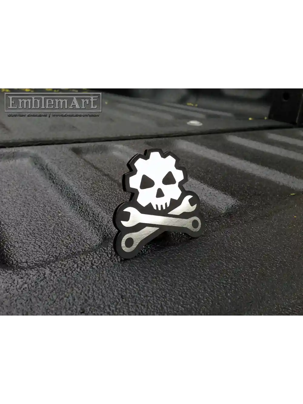 Custom Chrome Emblems - Gearskull01 Emblem