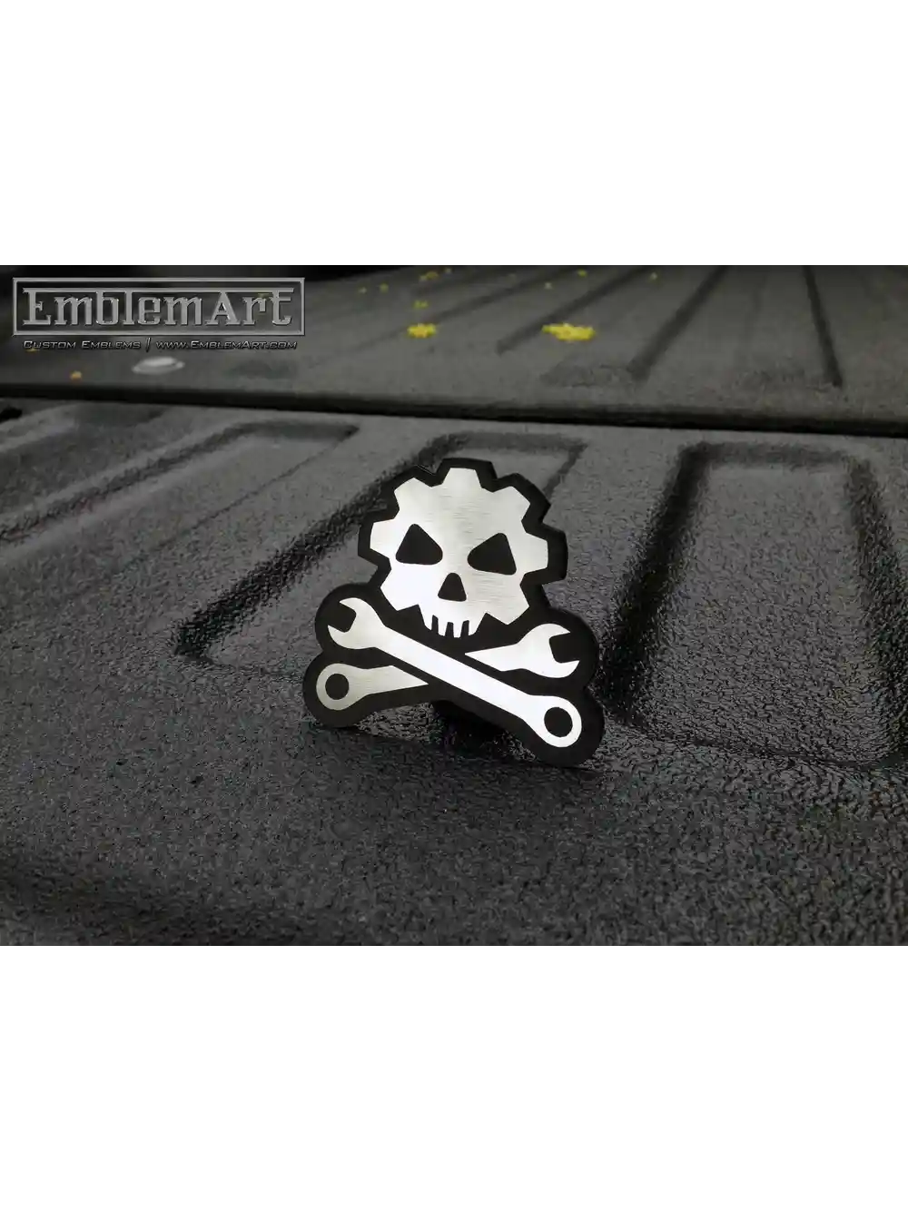 Custom Chrome Emblems - Gearskull02 Emblem