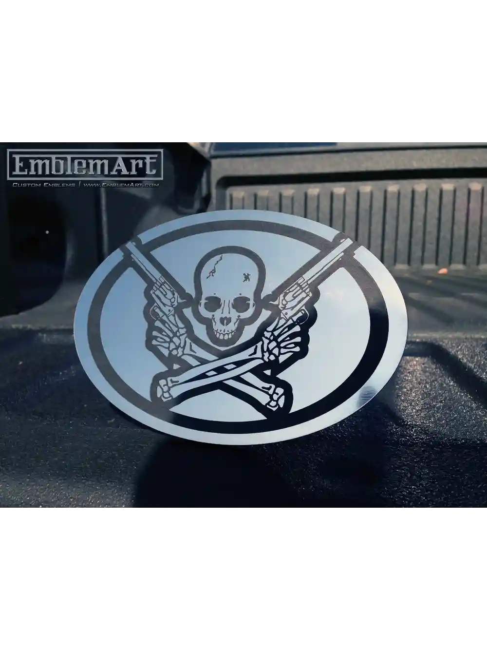 Custom Chrome Emblems - Guncrossbones02 Emblem