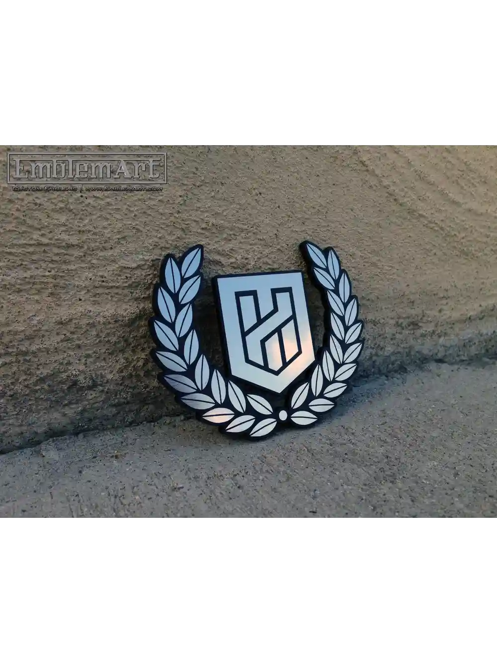 Custom Chrome Emblems - H01 Emblem