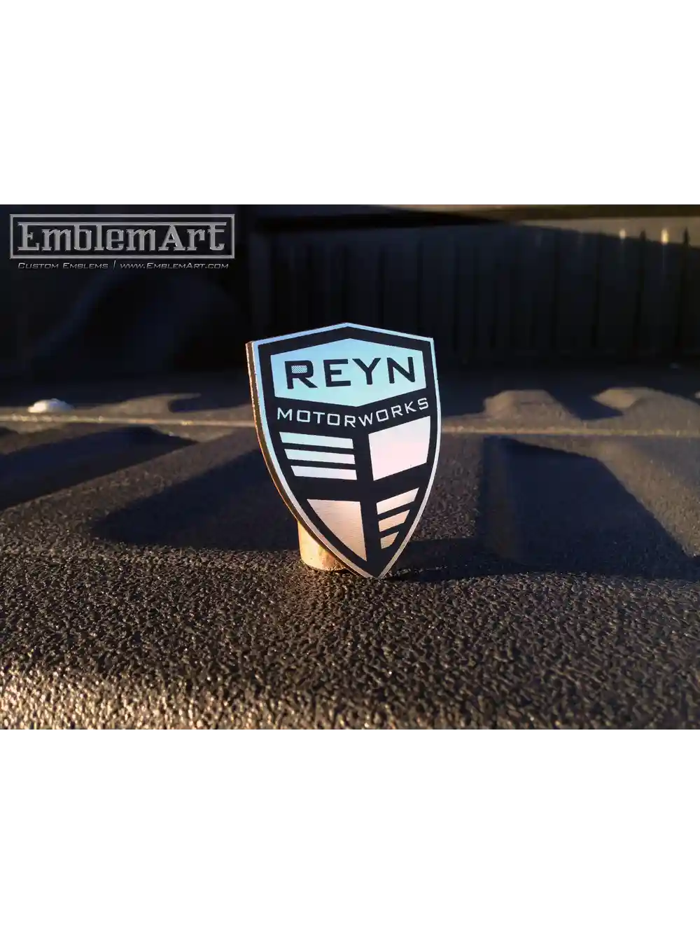 Custom Chrome Emblems - Reyn01 Emblem