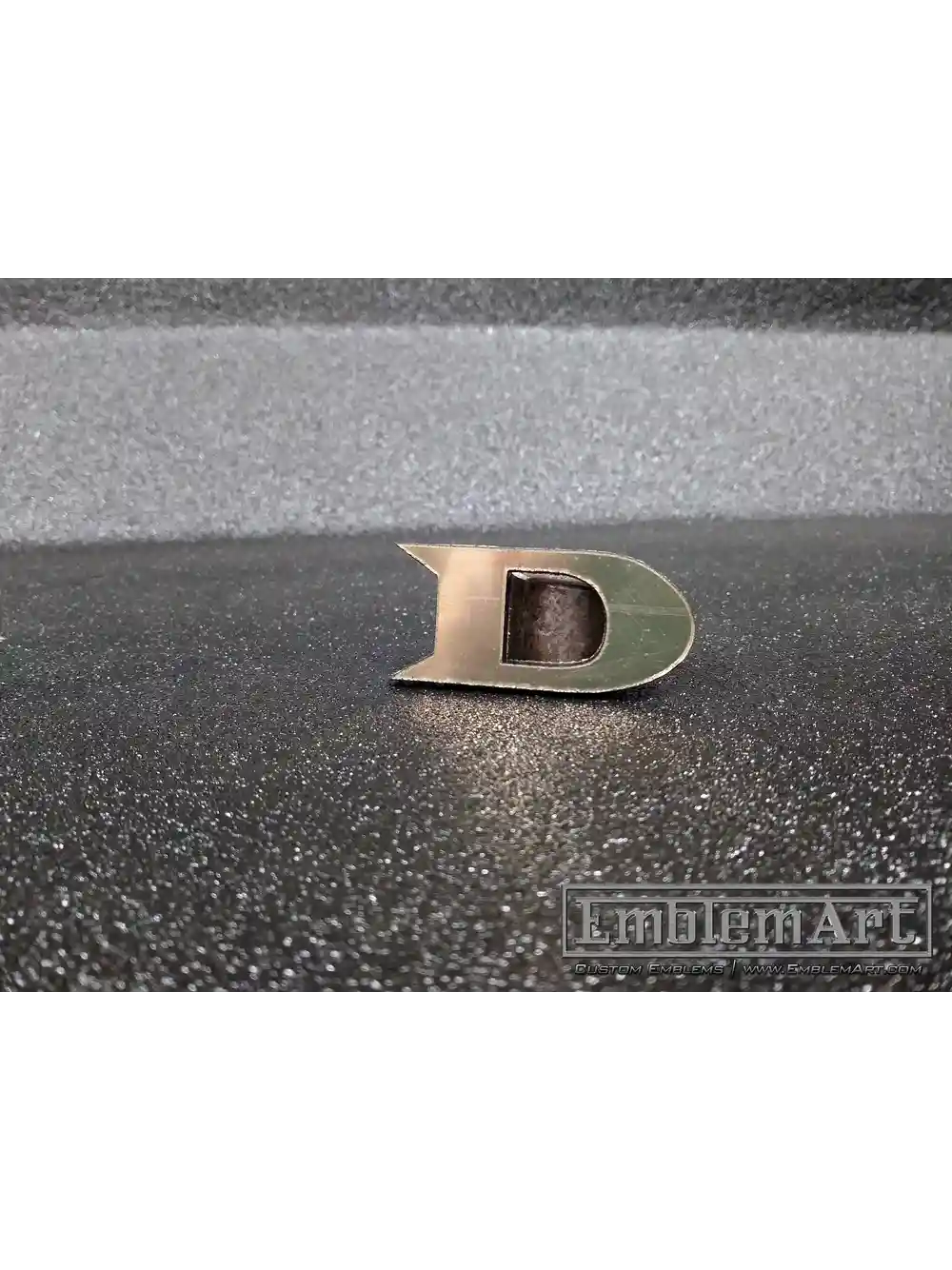 Custom Gold Emblems - D Gold 01 Emblem