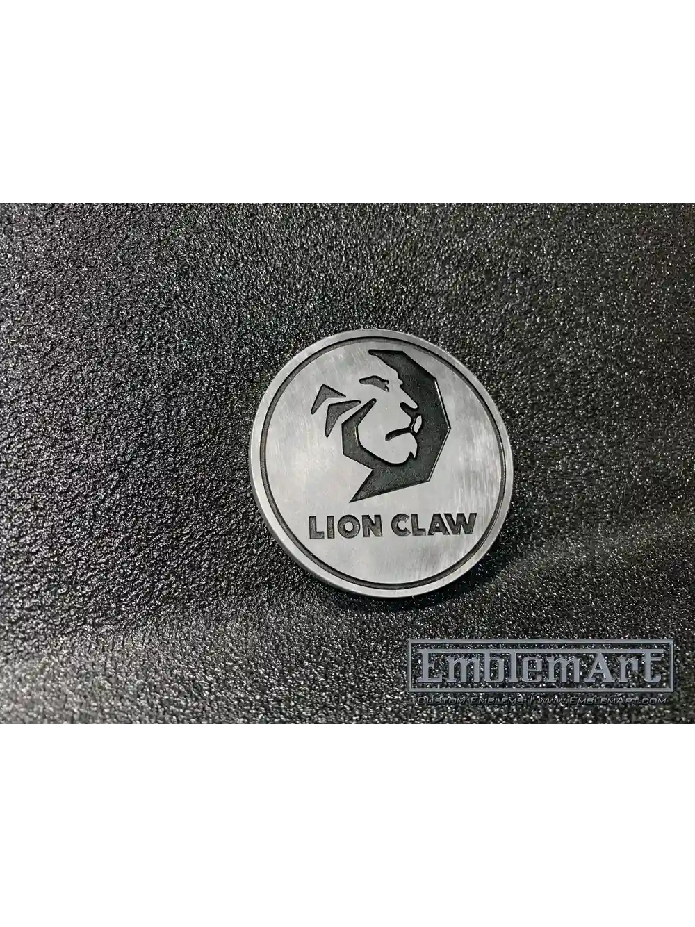 Custom Rd Emblems - Lion Claw 01 Aluminum Emblem